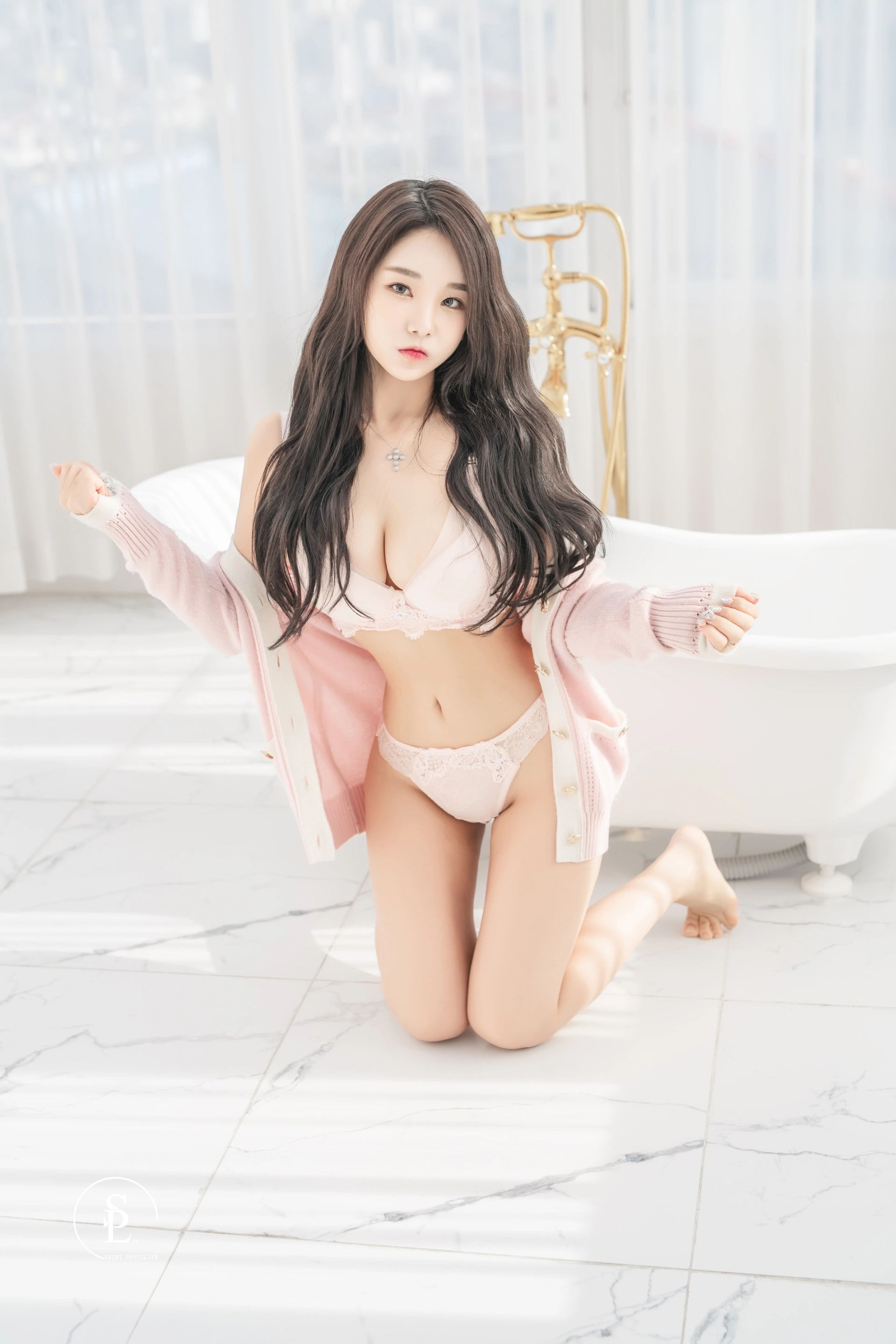125.SAINT Photolife - Zzyuri (쮸리) Vol.20 Homebody Party1 1